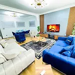 شقه الأحلام بمنطقة شيشلى 341 Apartamento *